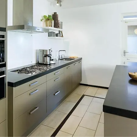 Havenhuis Holiday home *
