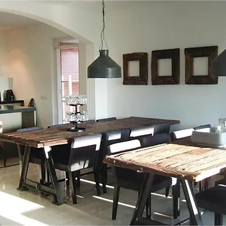 Havenhuis בית נופש