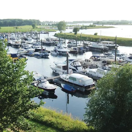 Holiday home Havenhuis *