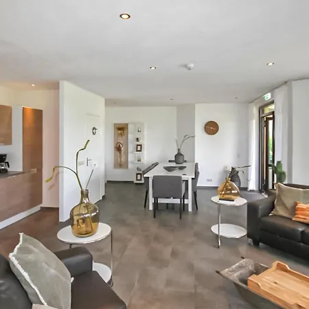 Holiday home Havenhuis *